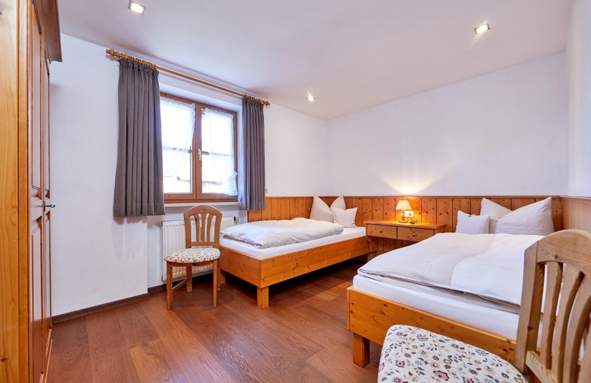 Appartements Christiane Knoepfle Оберамергау Екстериор снимка